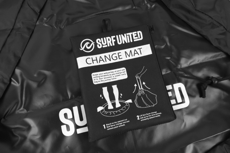 Waterproof surf changing mat and matching carry bag combo